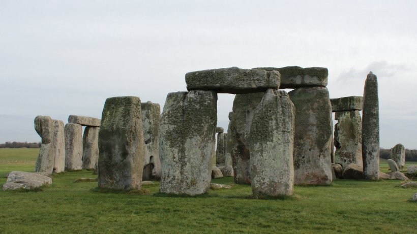 Science: Stonehenge has become a baffle