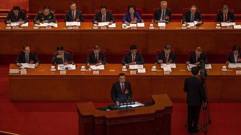 Chinese Prime Minister at the People's Congress: extreme poverty, economic growth this year is gone