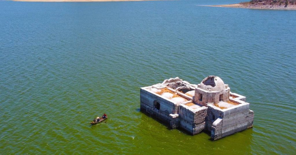 A historic temple rises from the water after 40 years due to severe drought |  Instagram