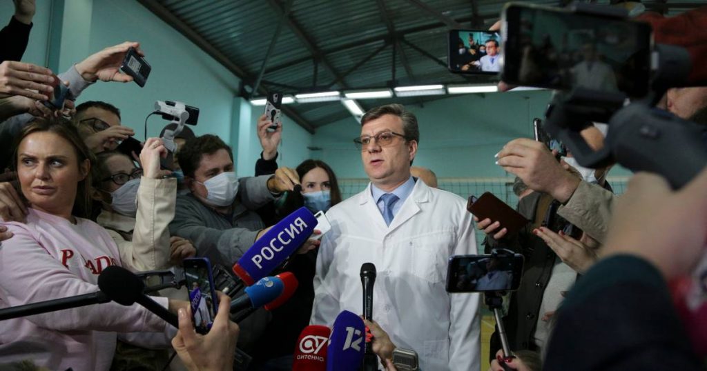 The Russian doctor who treated poisoned Navalny is missing  abroad