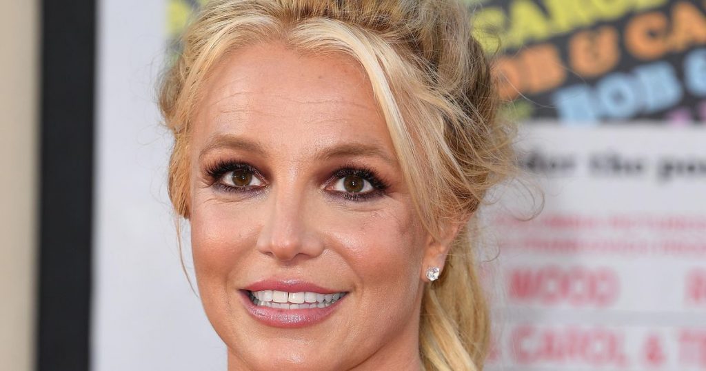 Britney Spears apologizes for pretending everything was okay for two years | ما  jing gossip