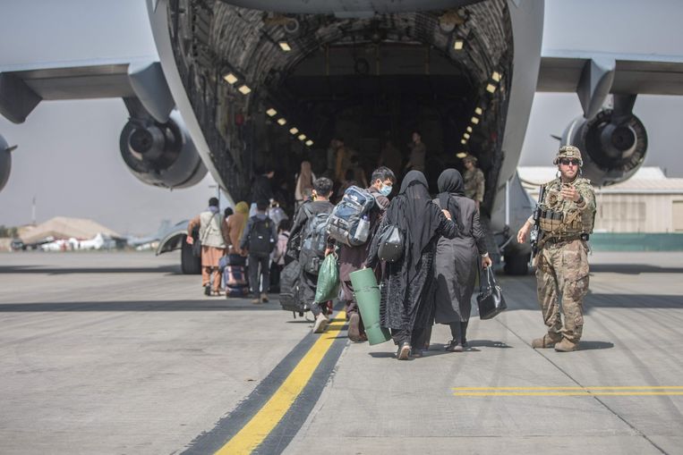 Taliban orders Afghans not to leave the country, reprisals will not be imminent