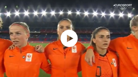 Holland and the United States: orange lionesses sing Wilhelmos (video)