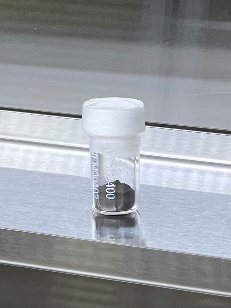 One of the samples of lunar material, here in the laboratory of the Institute of Geological Research in Beijing.  CAGS . image