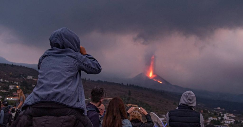 La Palma suffers the strongest earthquake since a volcanic eruption |  science and planet