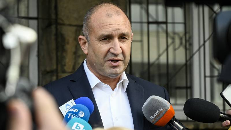 Bulgaria's current president is set to make gains with anti-corruption campaign