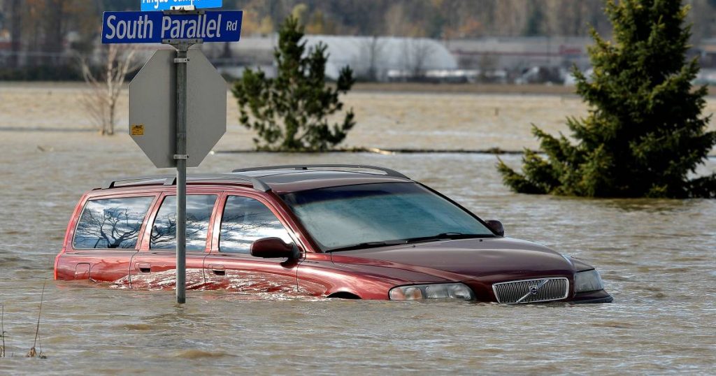 Fuel rationing and travel restriction after severe floods in Canada |  Abroad
