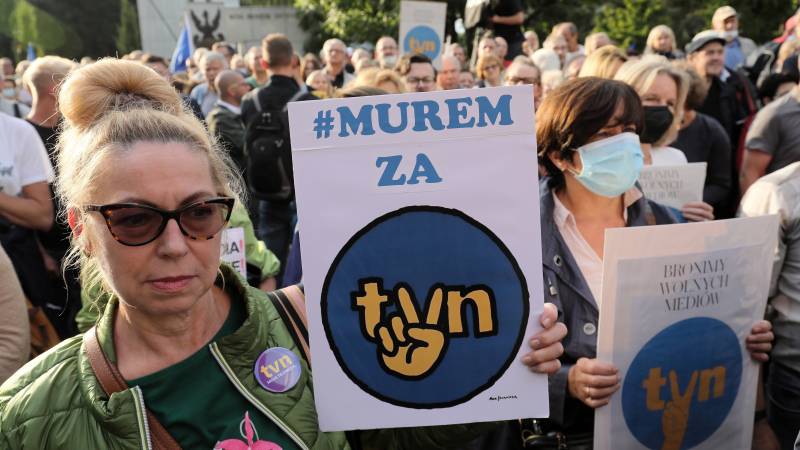 Poland's controversial media law passed in an unexpected vote