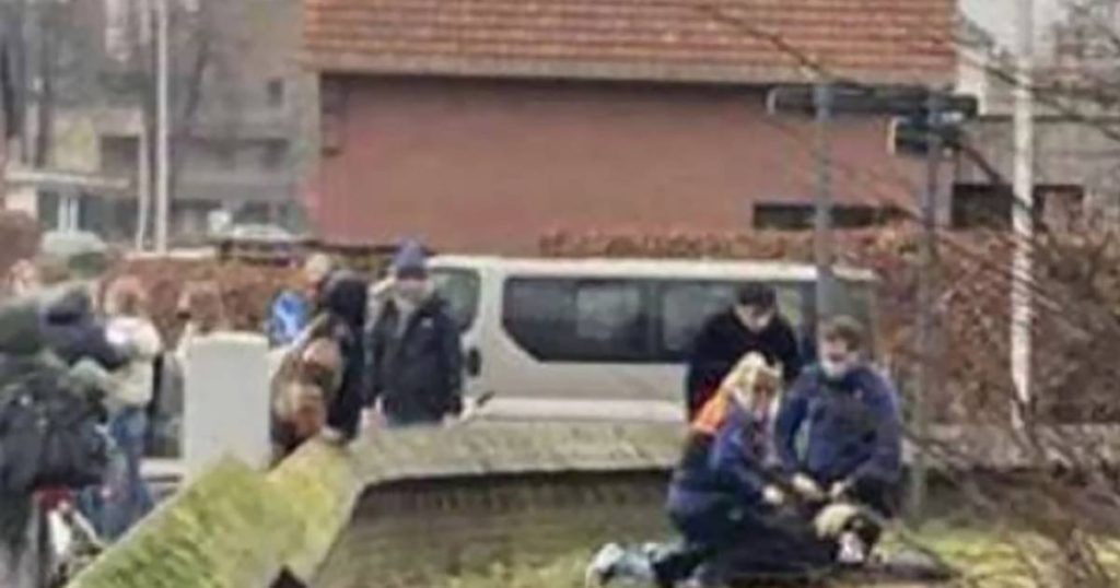 A Belgian agent who was stabbed by a 12-year-old boy is allowed to leave the IC department |  abroad