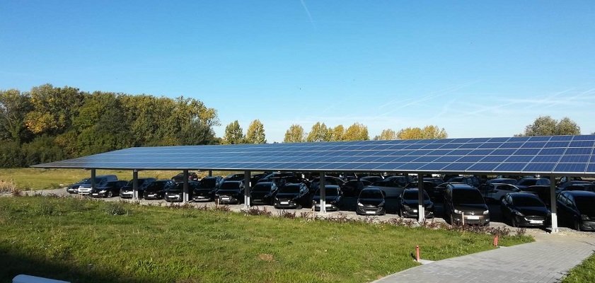 Solar Magazine - Eurazeo acquires majority stake in Ikaros Solar