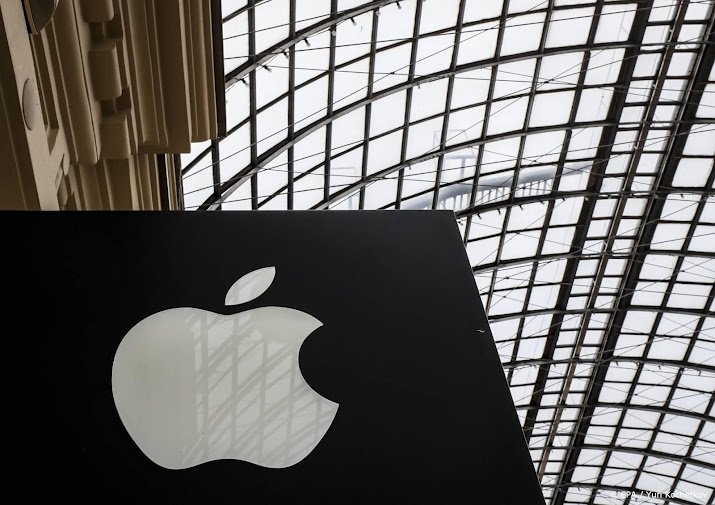 Once again, a Dutch organization is demanding a lot of money from Apple