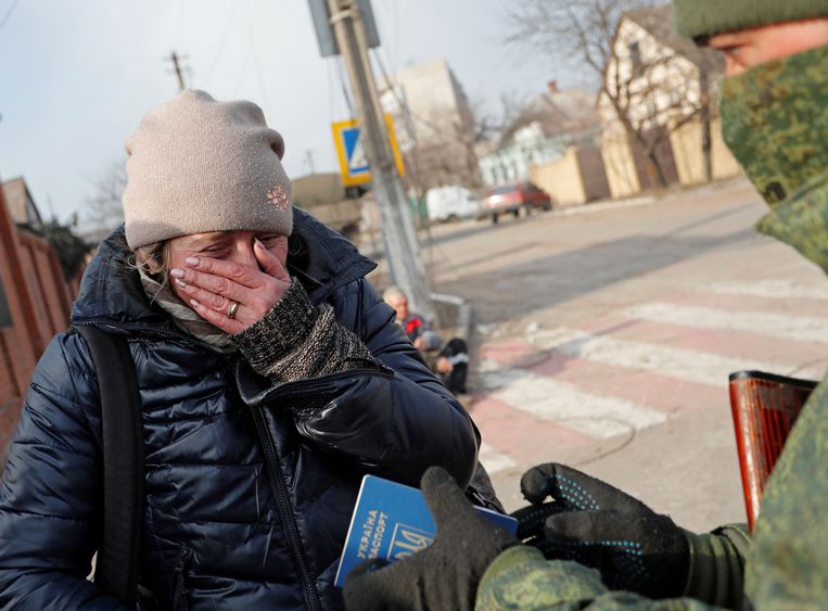 Russia is deporting the citizens of Mariupol to its territory