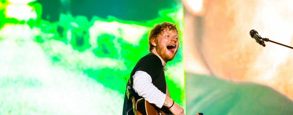 Ed Sheeran starts a stadium tour in Europe, the transport is pretty cool