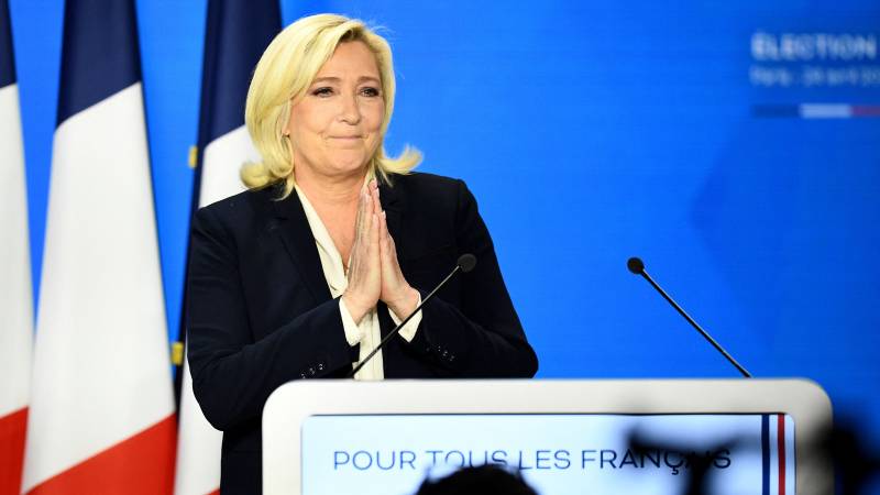 Final result: Macron wins 58.54 percent • Le Pen admits defeat