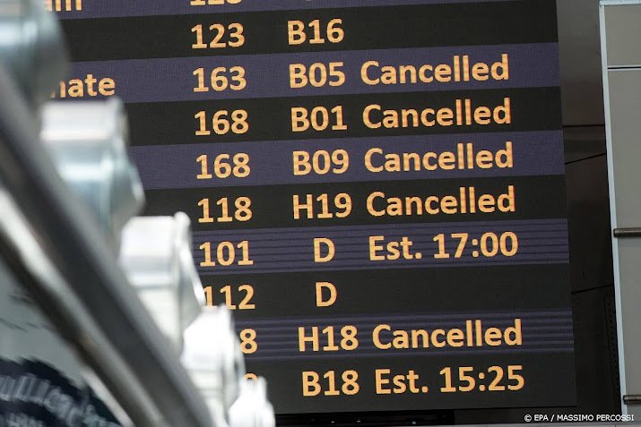 An airline strike in Italy also caused the cancellation of flights in the Netherlands