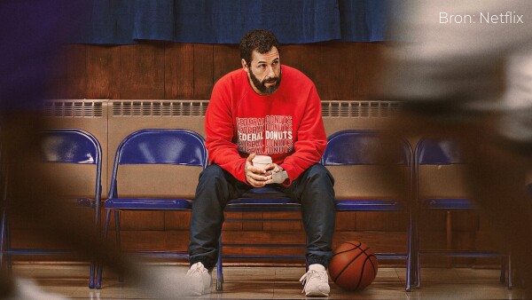 Hustle with Adam Sandler in an American sports movie with an impressive slam dunk
