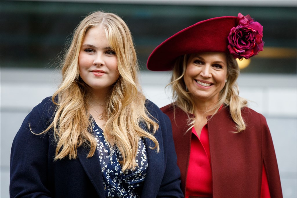 Amalia wants to be Maxima's "luggage carrier" during the UN trip