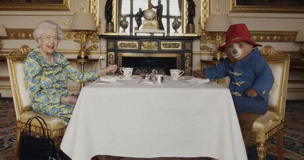 Paddington Bear is once again very popular since a cup of tea with Queen |  the Royal family
