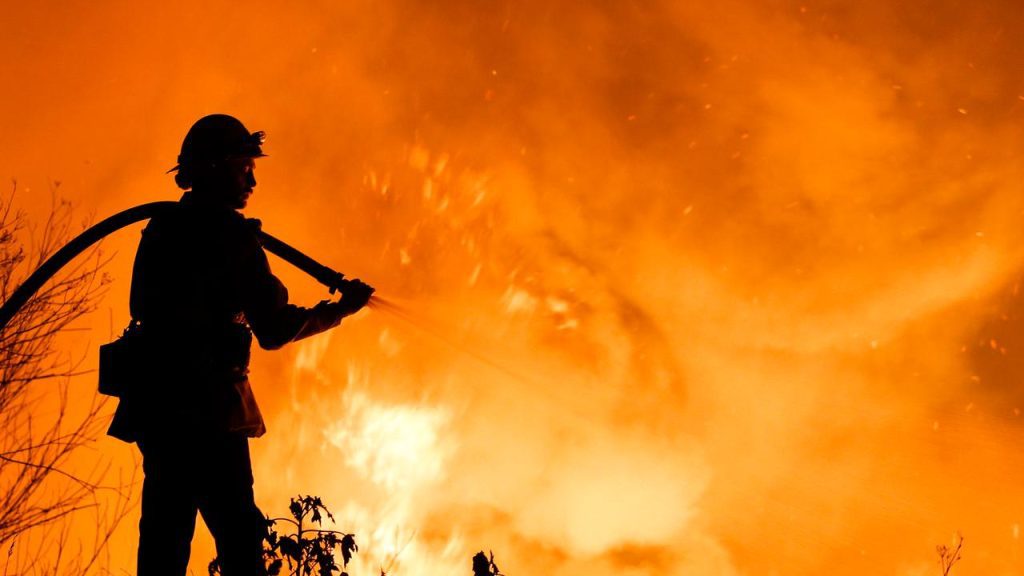 At least 2,000 people have been evacuated due to new wildfires in California now
