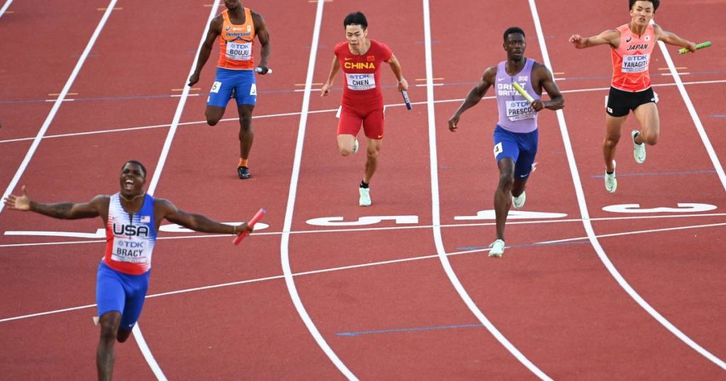 Elimination of 4 x 100m relay teams in the World Cup Series |  other sports