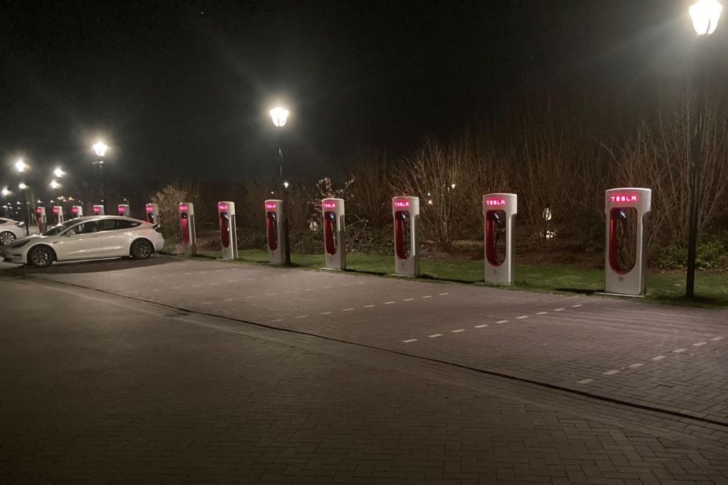 Tesla will open Superchargers to others in the US this year