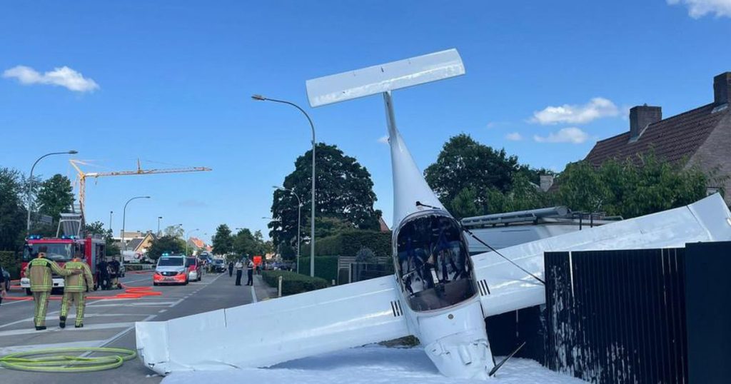 The Flemish pilot is an expert in emergency landings, but has now crashed himself |  Abroad