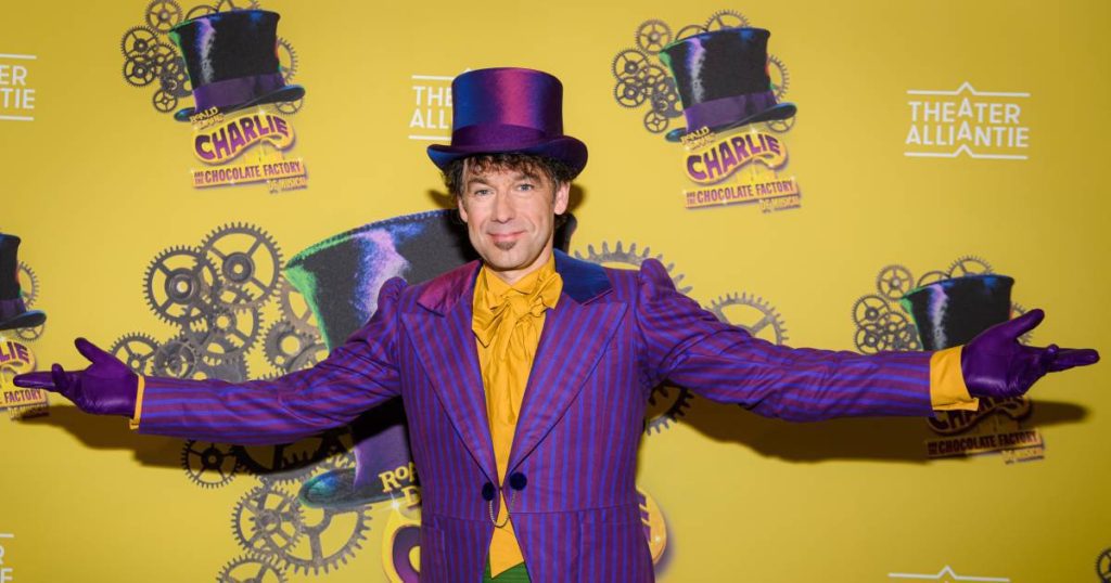 This actor plays Willy Wonka in Charlie and the Chocolate Factory |  show