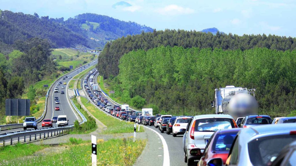 Traffic congestion due to the start of summer vacation |  ANWB