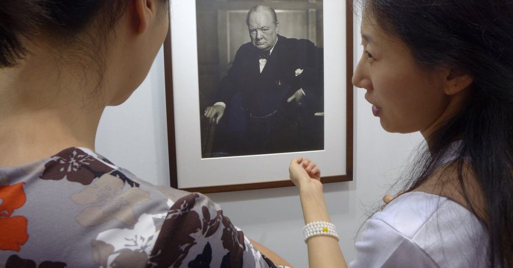 Churchill's iconic photo was stolen months ago and no one noticed