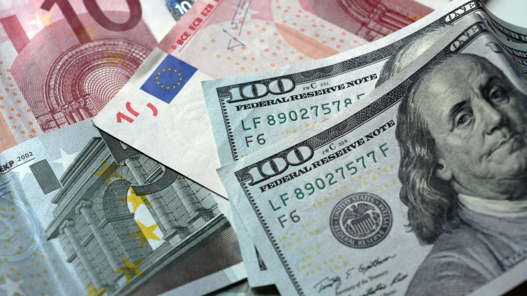 The euro is briefly worth the dollar again |  Currently