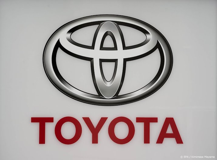 Toyota invests billions in batteries for electric cars