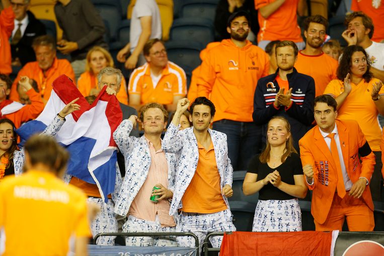 Dutch fans in Glasgow.  Reuters photo