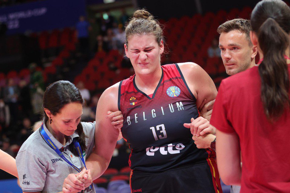 Kyara Linskens (9 points, 10 rebounds) is out with a knee injury.  