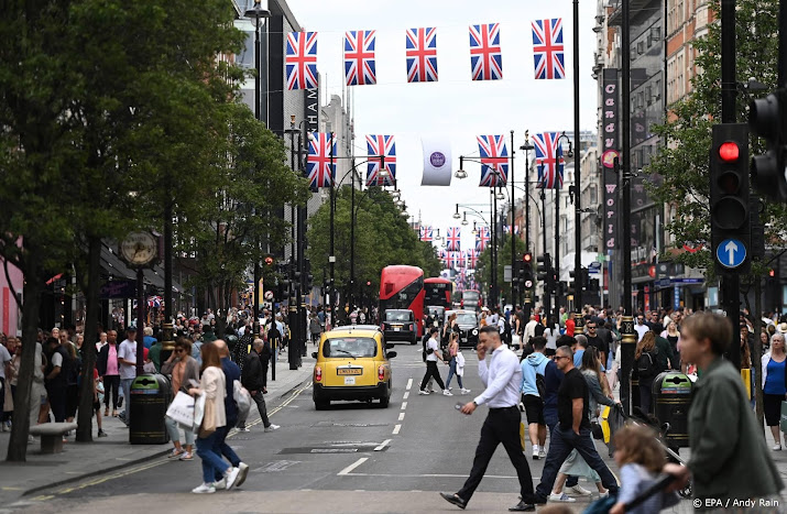 UK consumer confidence is lowest since measurements began in 1974