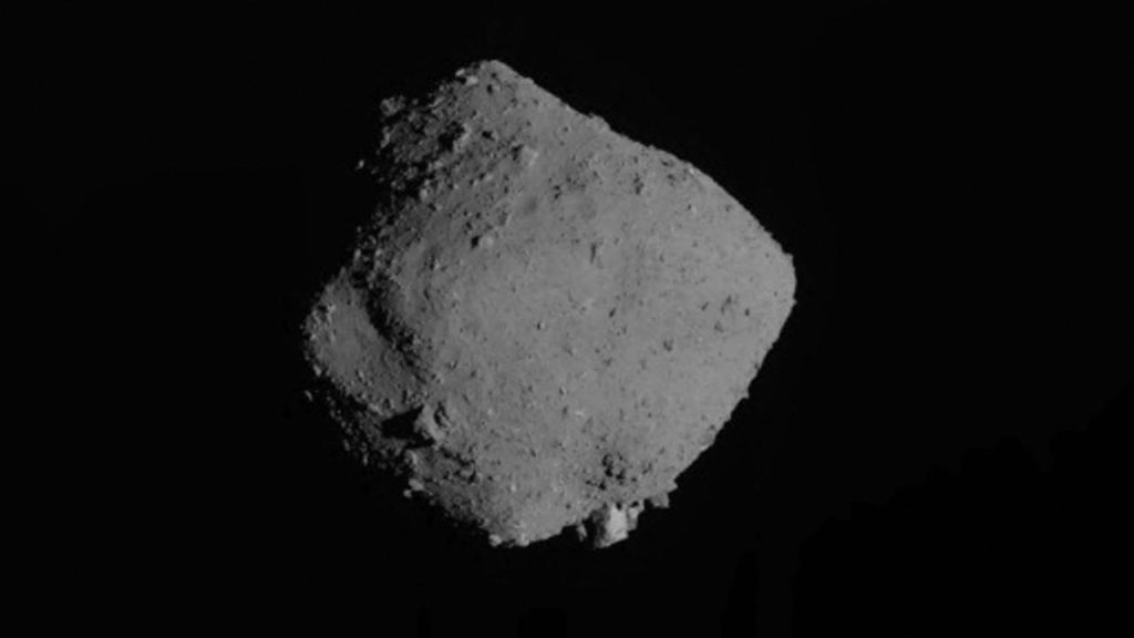 A drop of water on an asteroid supports a theory about the origin of life on Earth |  Sciences