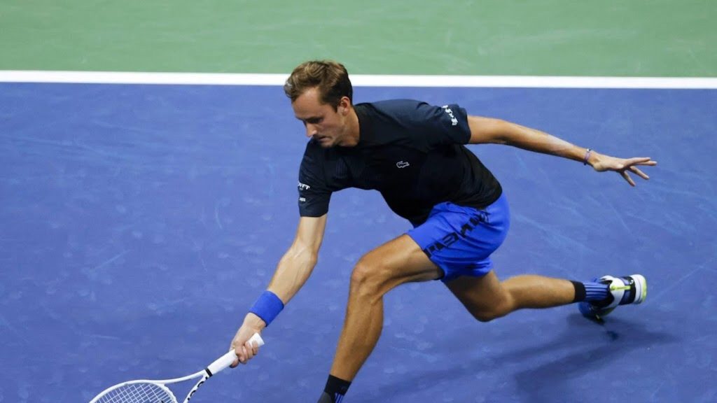 Defending champion Medvedev qualified for the US Open without a specific loss