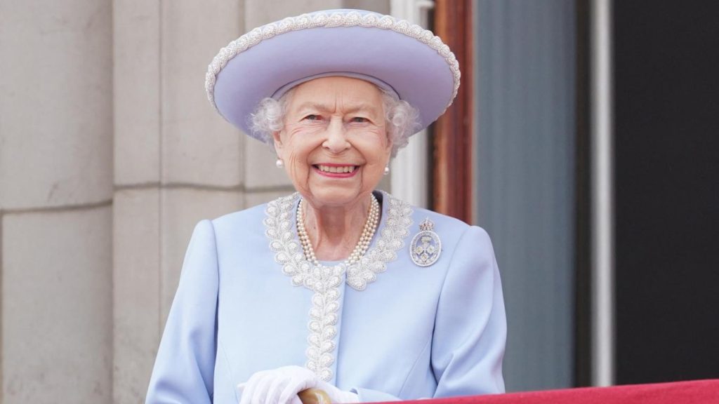 Dokters Queen Elizabeth II «bezorgd» over haar gezondheid: wat is er aan de hand?
