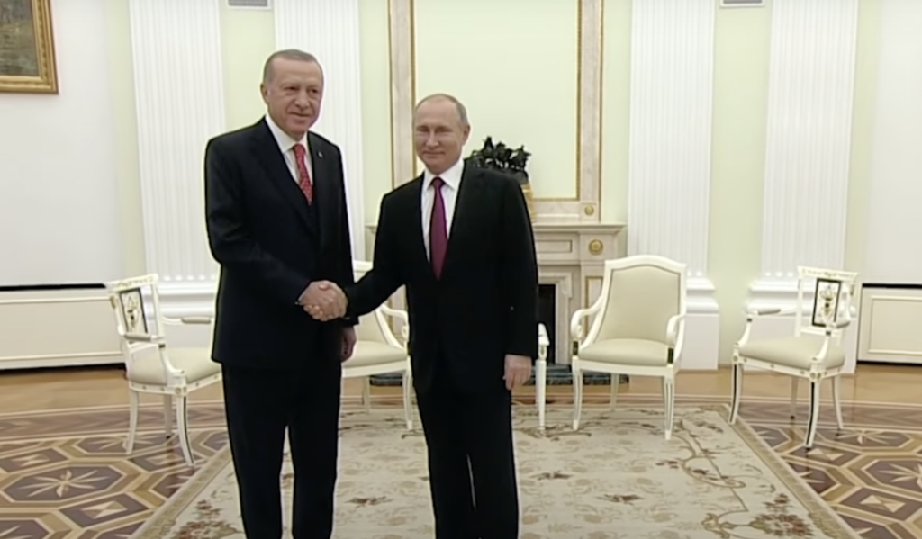 The West is putting pressure on Turkey and wants more economic measures against Russia