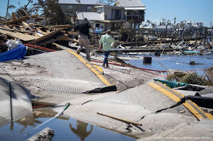Hurricane Ian damages tens of billions of dollars