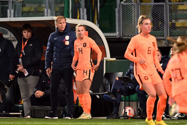 Dutch footballers meet defending champions USA in the 2023 World Cup group stage