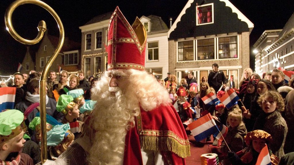 Sinterklaas' horse no longer appears because of Zwarte Piet |  Movies and TV shows