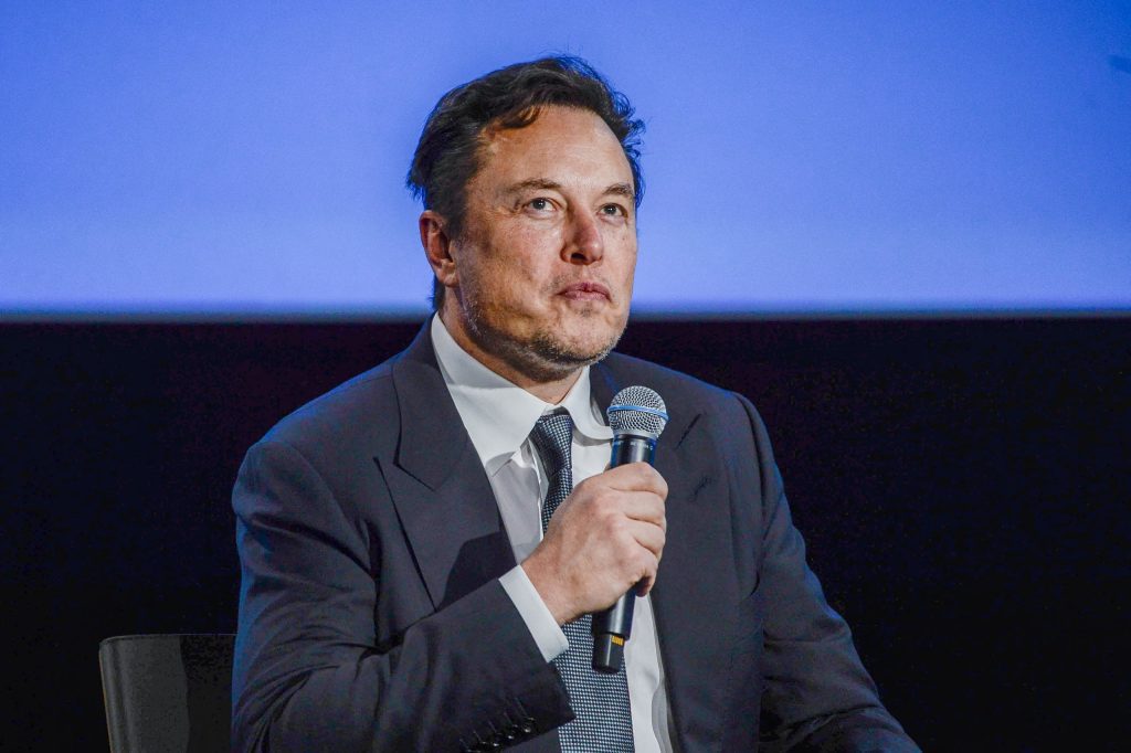 US Considers Security Check on Elon Musk