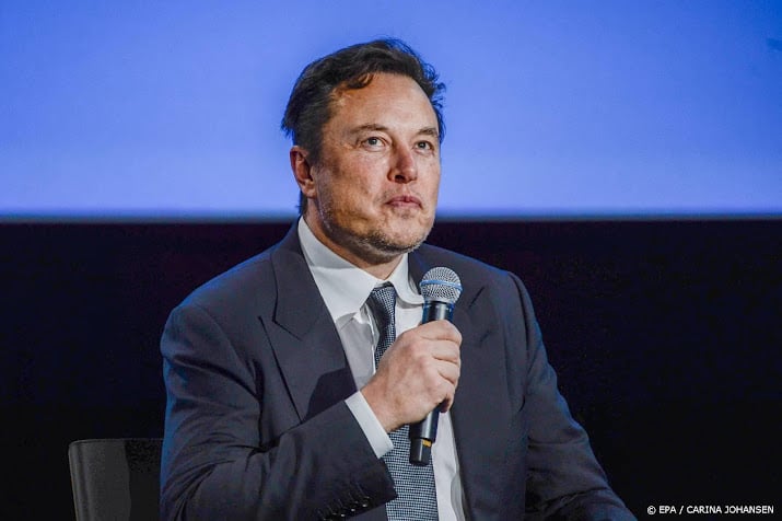 Musk must stick to European rules with Twitter class round