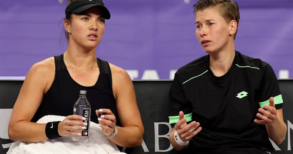 Demi Schurz Doesn't Surprise Lose First Match In WTA Doubles Finals |  sports