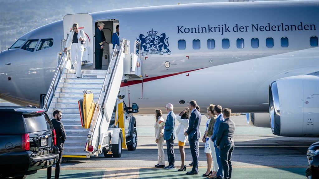 Queen Máxima lands in California without Willem-Alexander