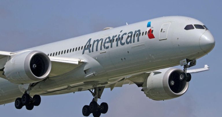 US Airways passengers were forced to ride the bus after the plane is not allowed to land because it was very large