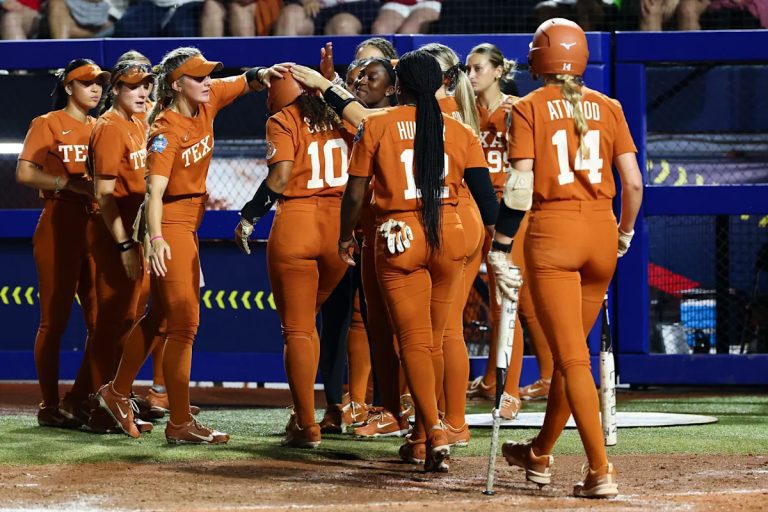 WCWS 3: Texas won the National Championship, and defeated Texas Tech, 10-4, supported by Mia Scott Grand Salam